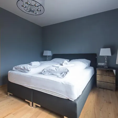 Ivy - Zell Am Daire *